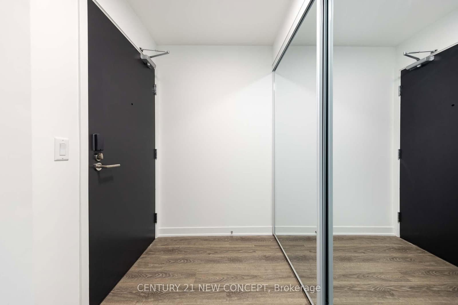 180 Front Street E, Unit 3810 thumbnail 16