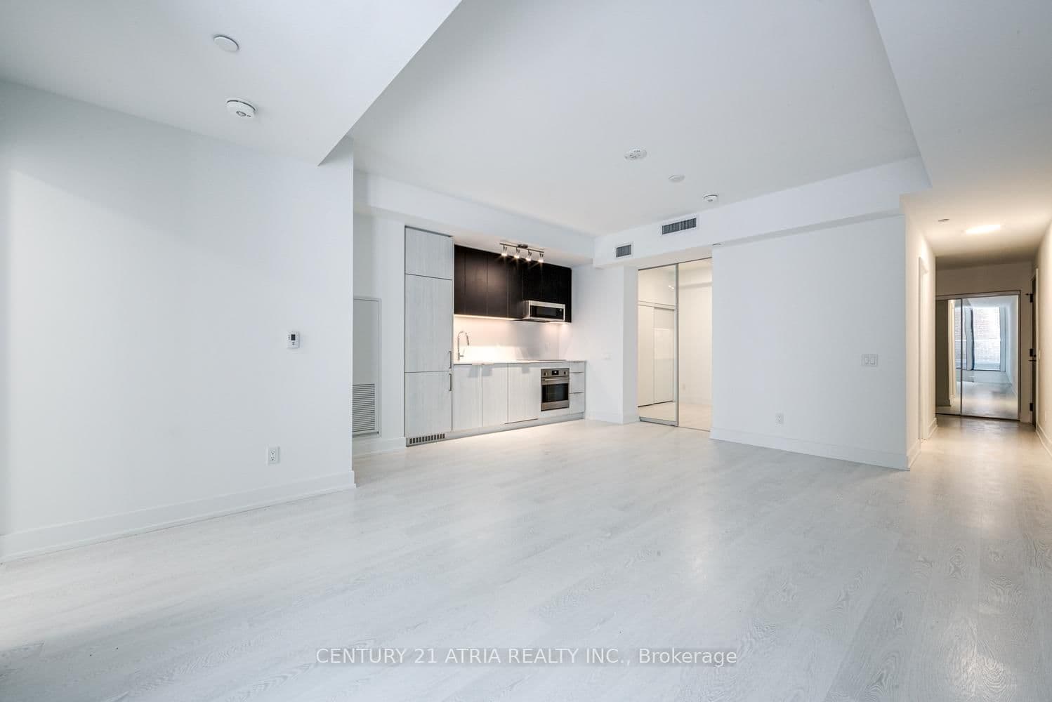 308 Jarvis Street, Unit 204 thumbnail 3