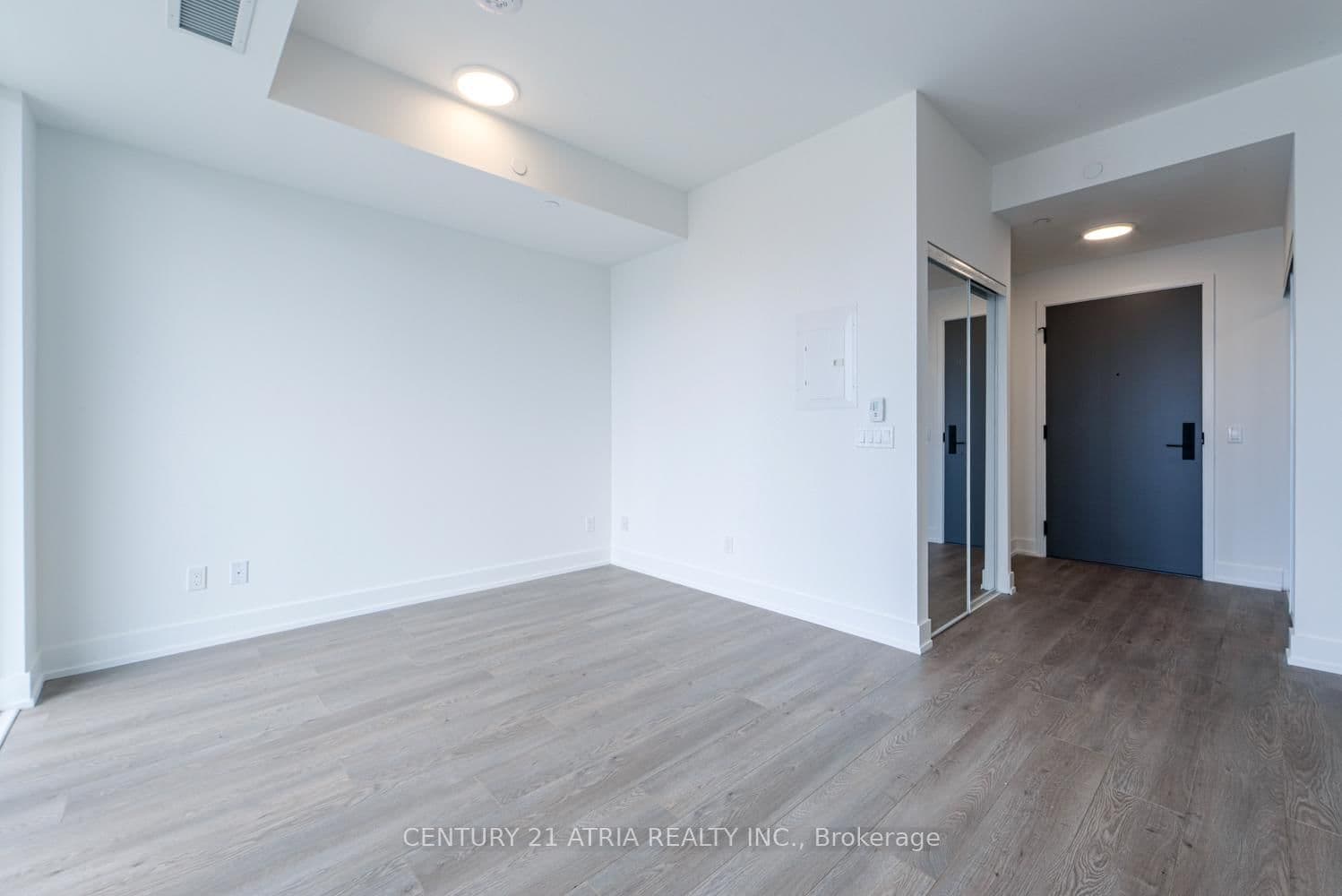 308 Jarvis Street, Unit 3204 thumbnail 4