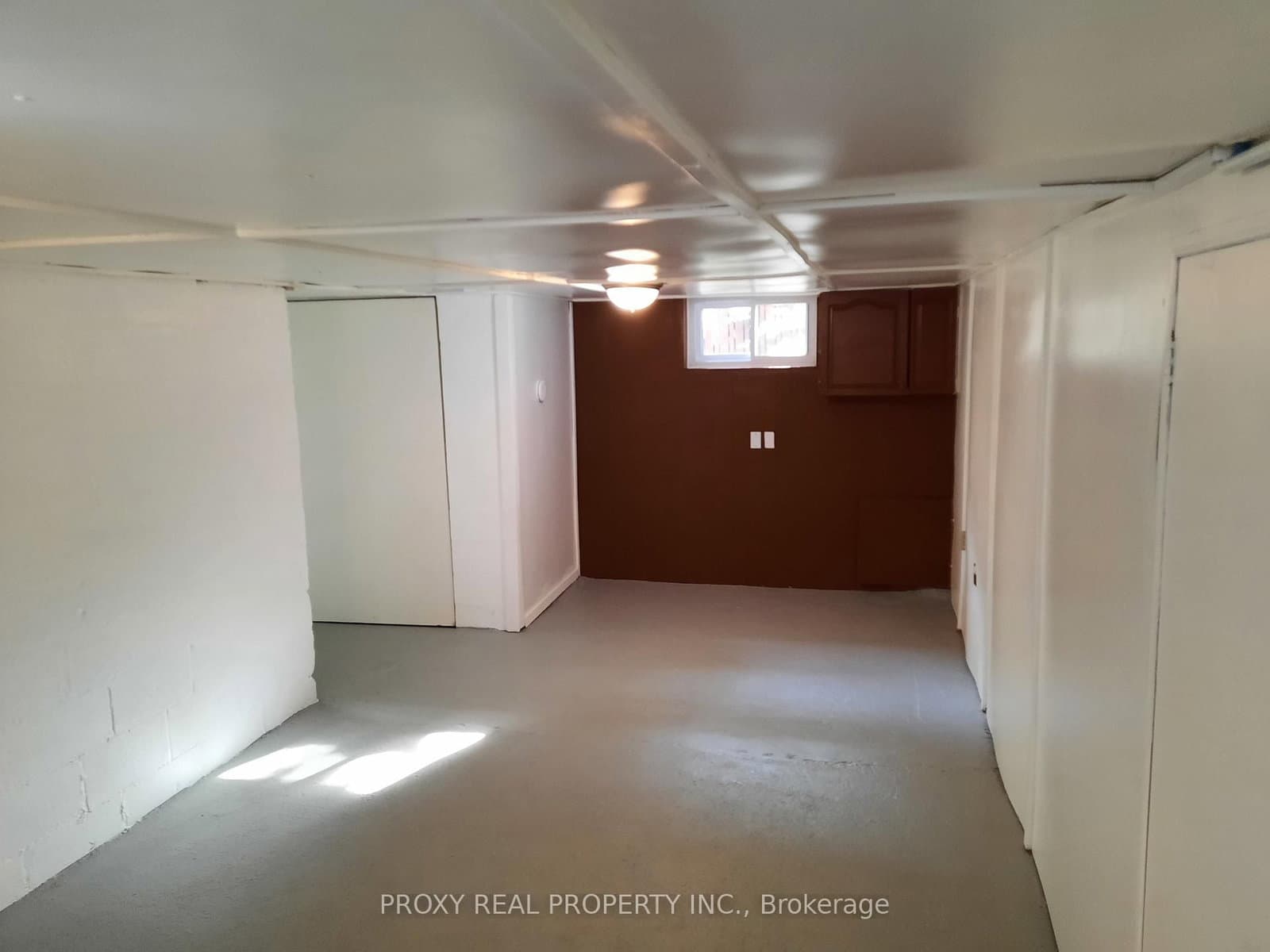 205 Maplehurst Avenue E thumbnail 13