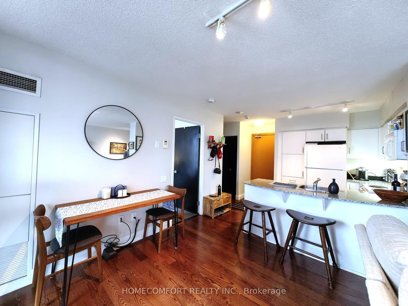 33 Sheppard Avenue E, Unit 2007 thumbnail 12