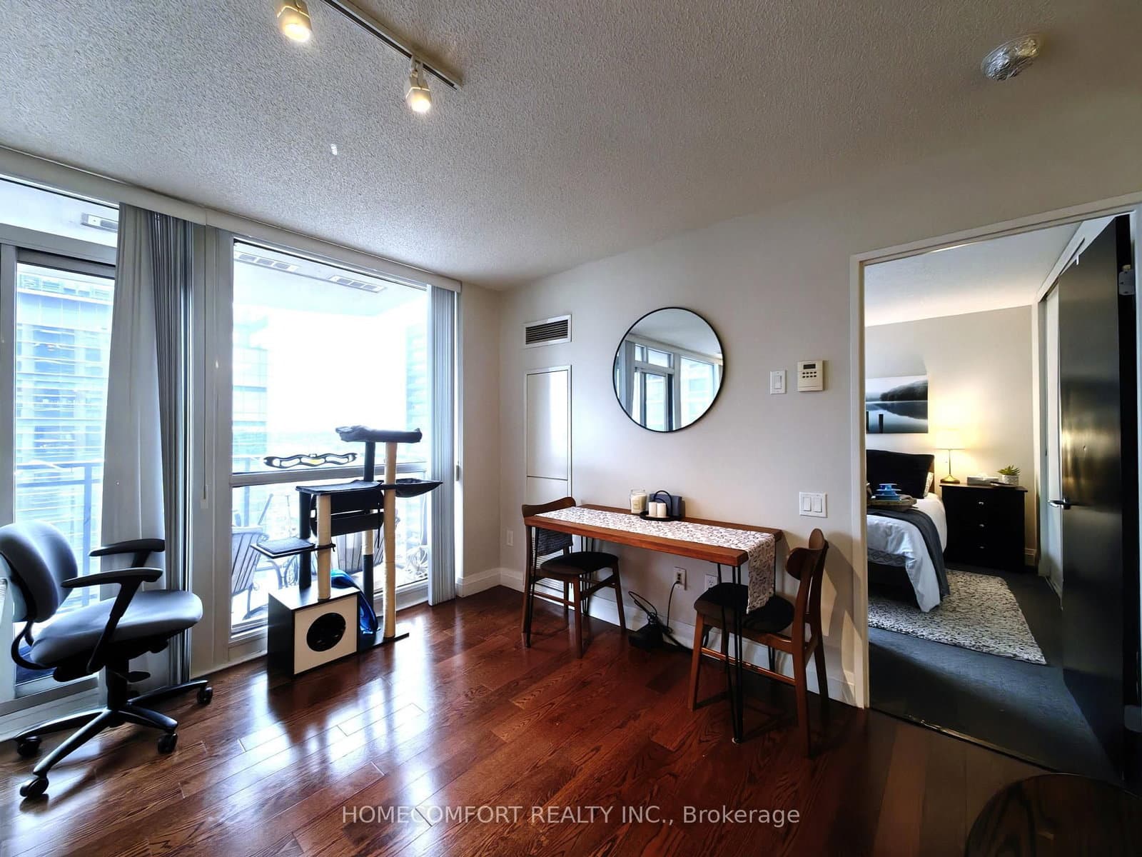33 Sheppard Avenue E, Unit 2007 thumbnail 13