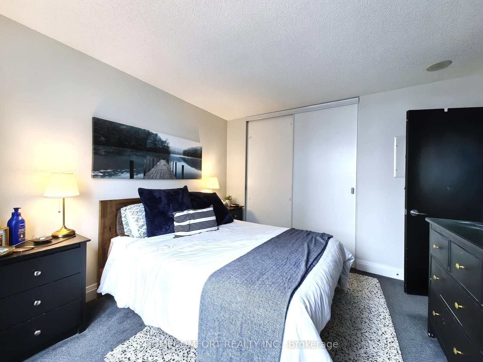 33 Sheppard Avenue E, Unit 2007 thumbnail 18