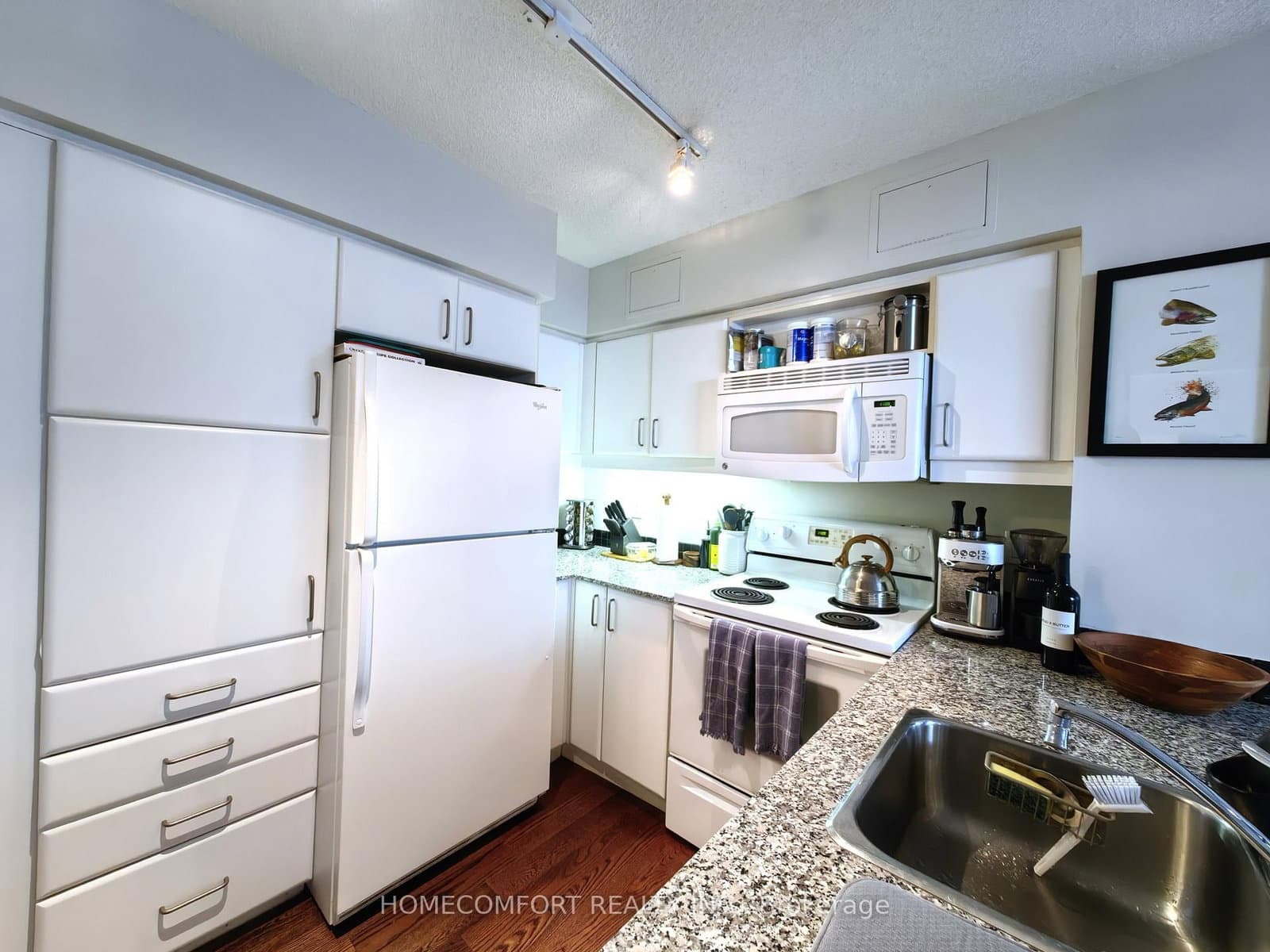 33 Sheppard Avenue E, Unit 2007 thumbnail 8