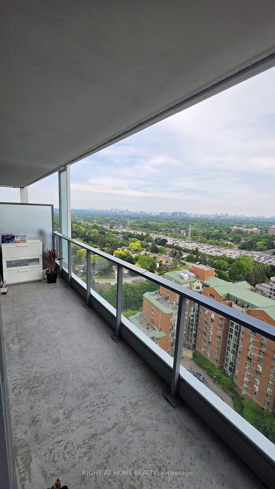 8 Olympic Garden Drive, Unit 2304 thumbnail 11