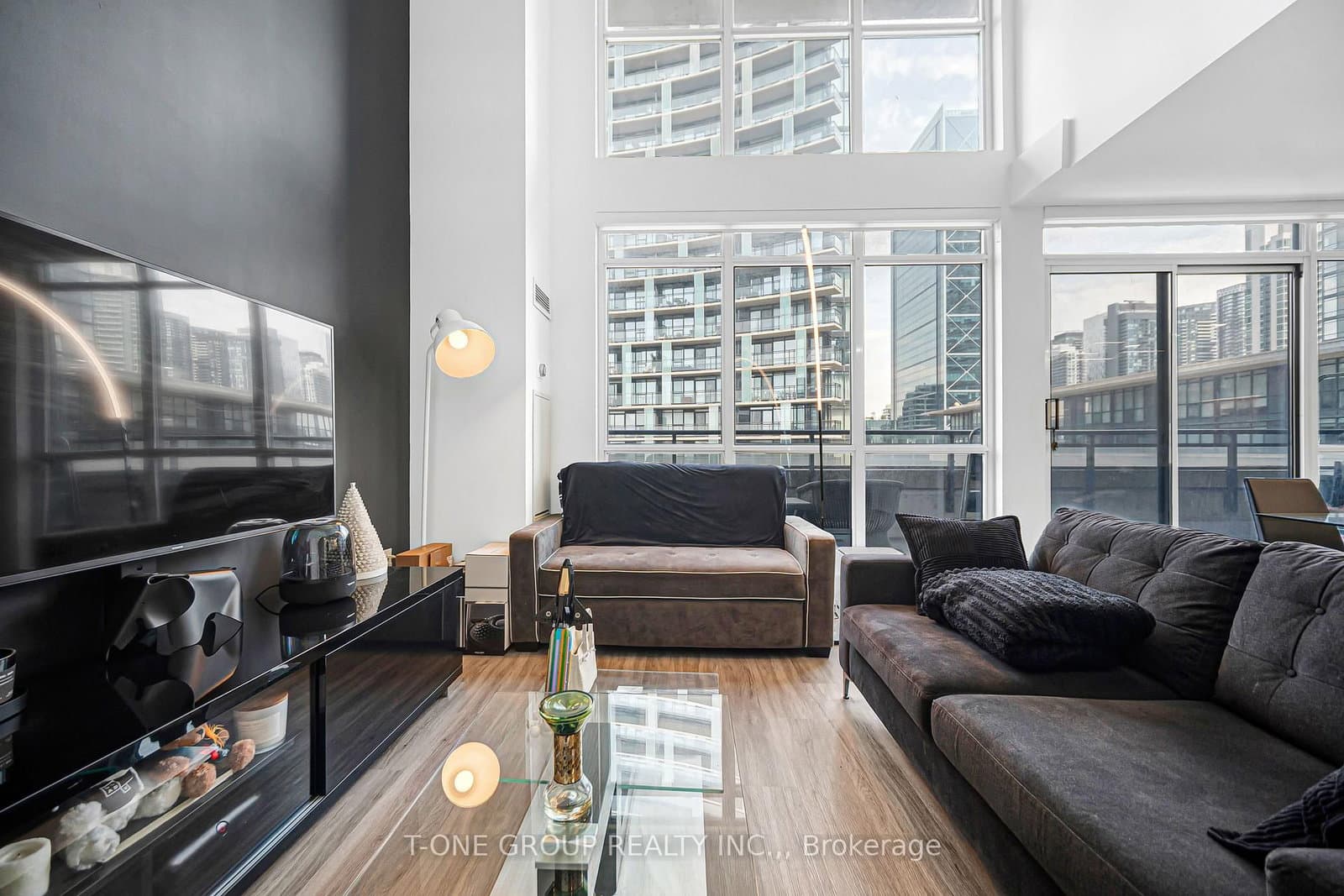 8 Telegram Mews, Unit 829 thumbnail 15