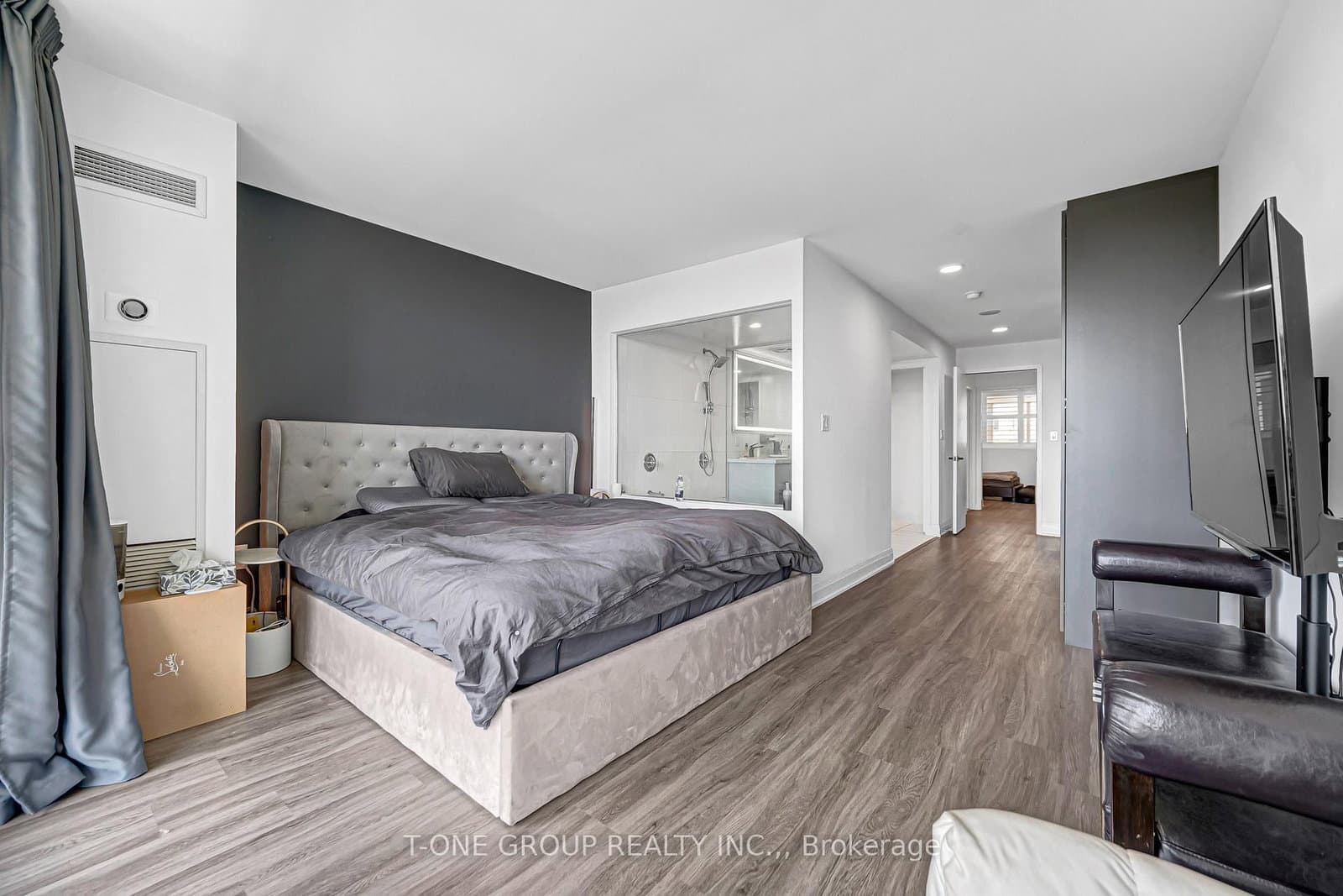 8 Telegram Mews, Unit 829 thumbnail 24