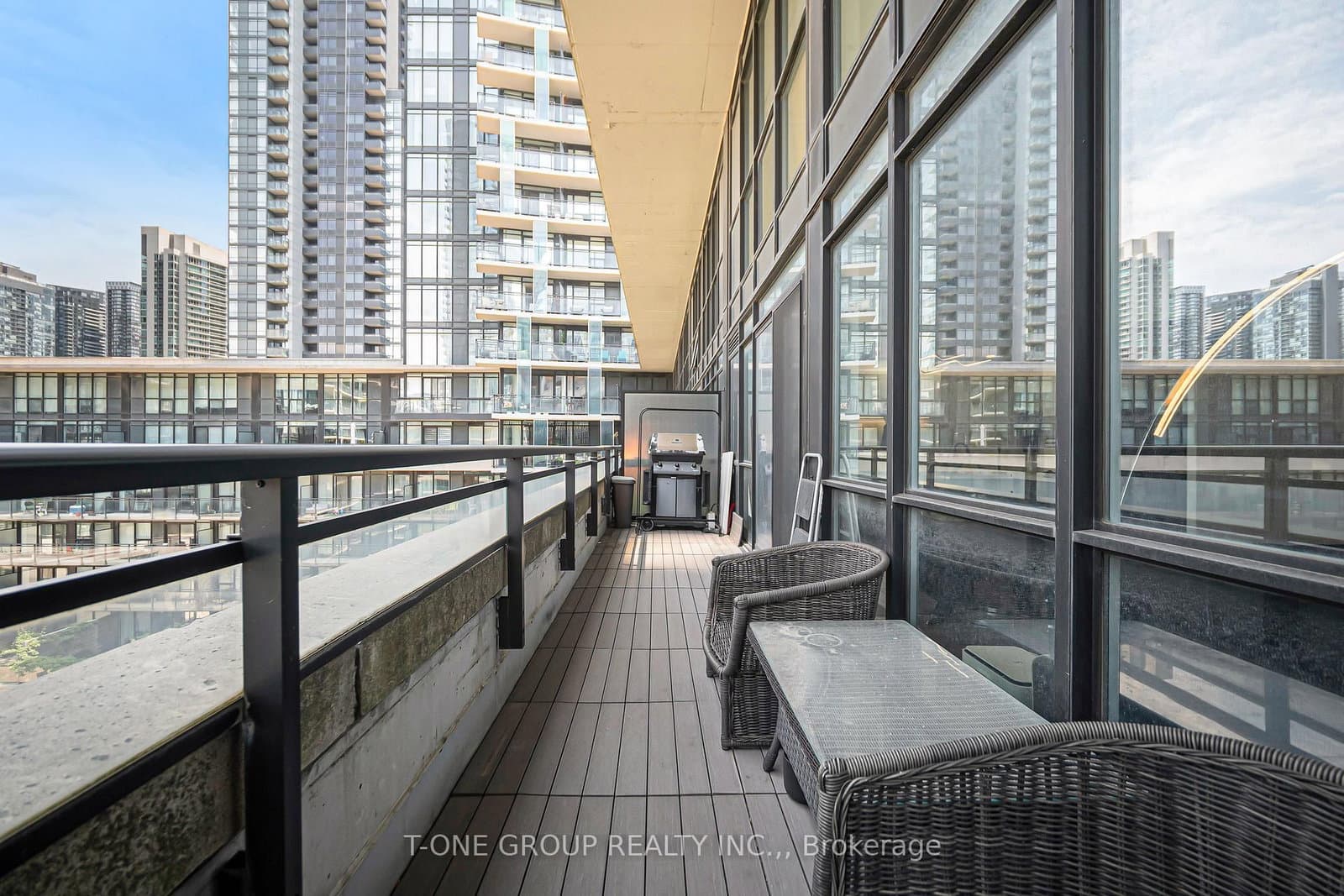 8 Telegram Mews, Unit 829 thumbnail 32