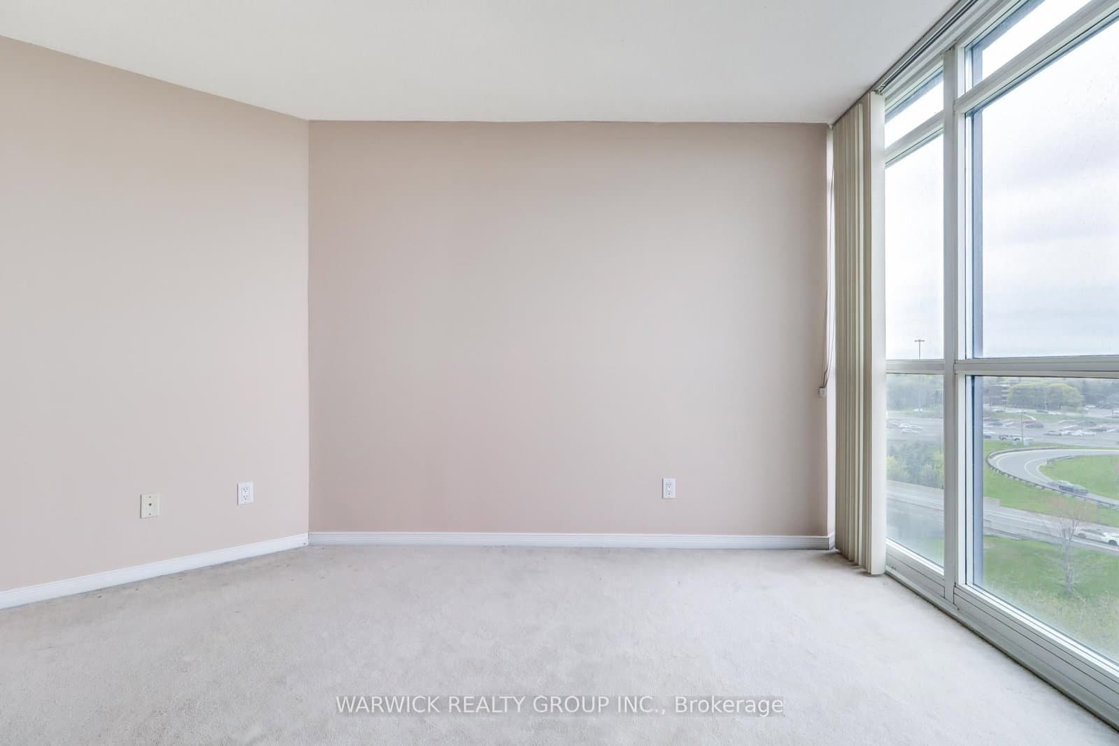 30 Harrison Garden Boulevard, Unit 903 thumbnail 20
