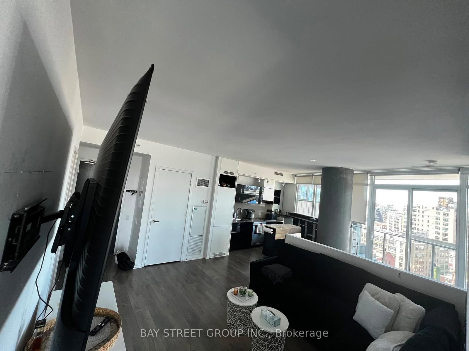 125 Peter Street, Unit 1202 thumbnail 3