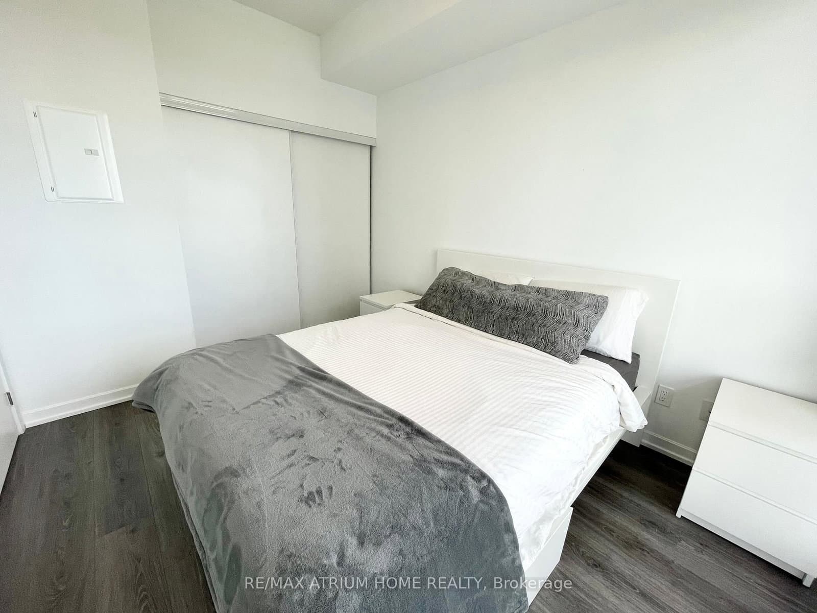 38 Forest Manor Road, Unit 1701 thumbnail 12