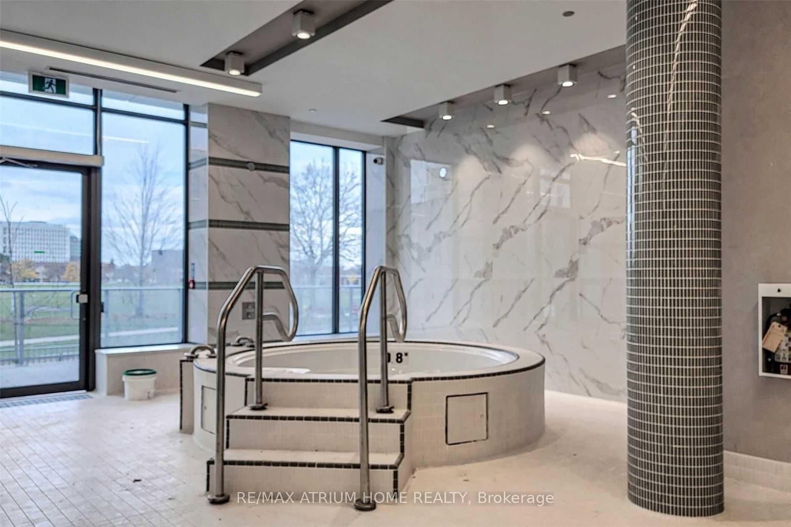 38 Forest Manor Road, Unit 1701 thumbnail 14