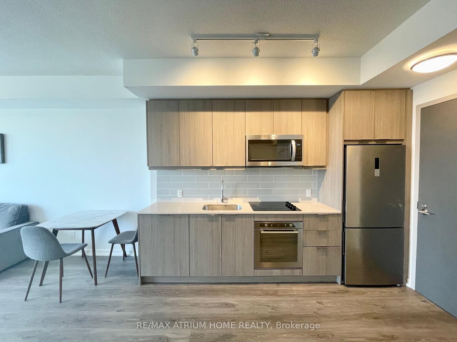 38 Forest Manor Road, Unit 1701 thumbnail 5
