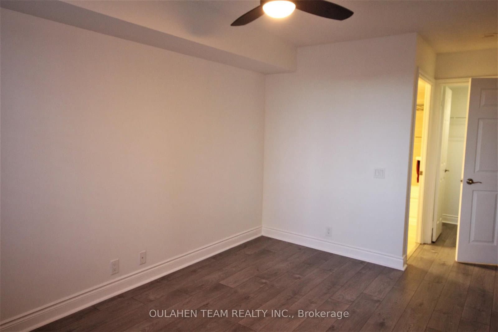 80 Harrison Garden Boulevard, Unit 219 thumbnail 10