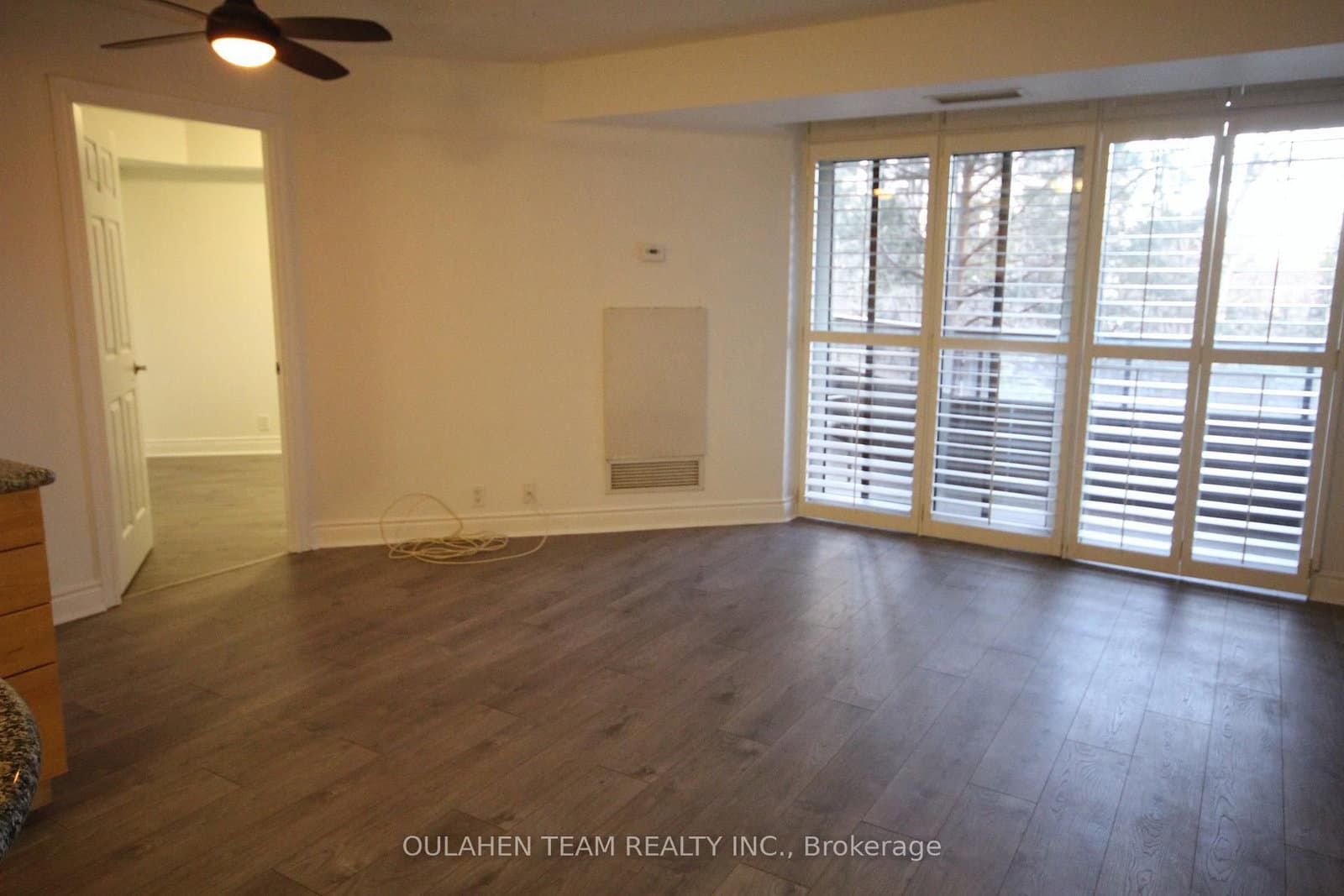 80 Harrison Garden Boulevard, Unit 219 thumbnail 16