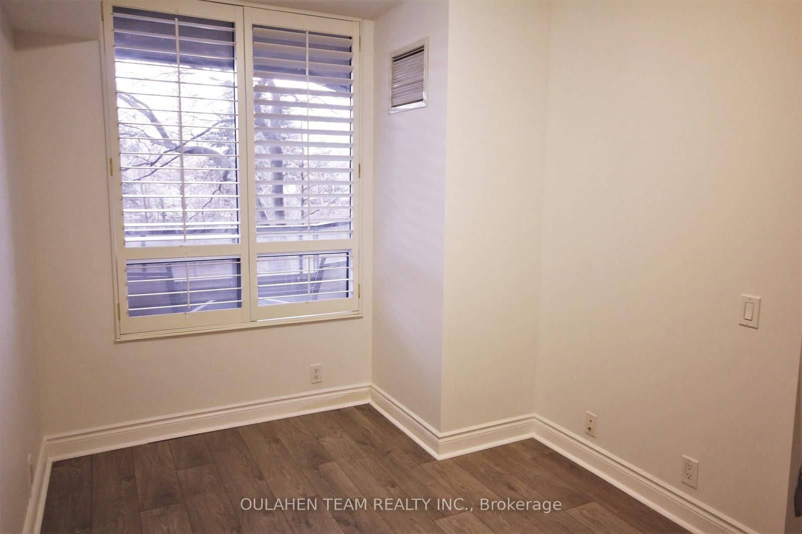 80 Harrison Garden Boulevard, Unit 219 thumbnail 18