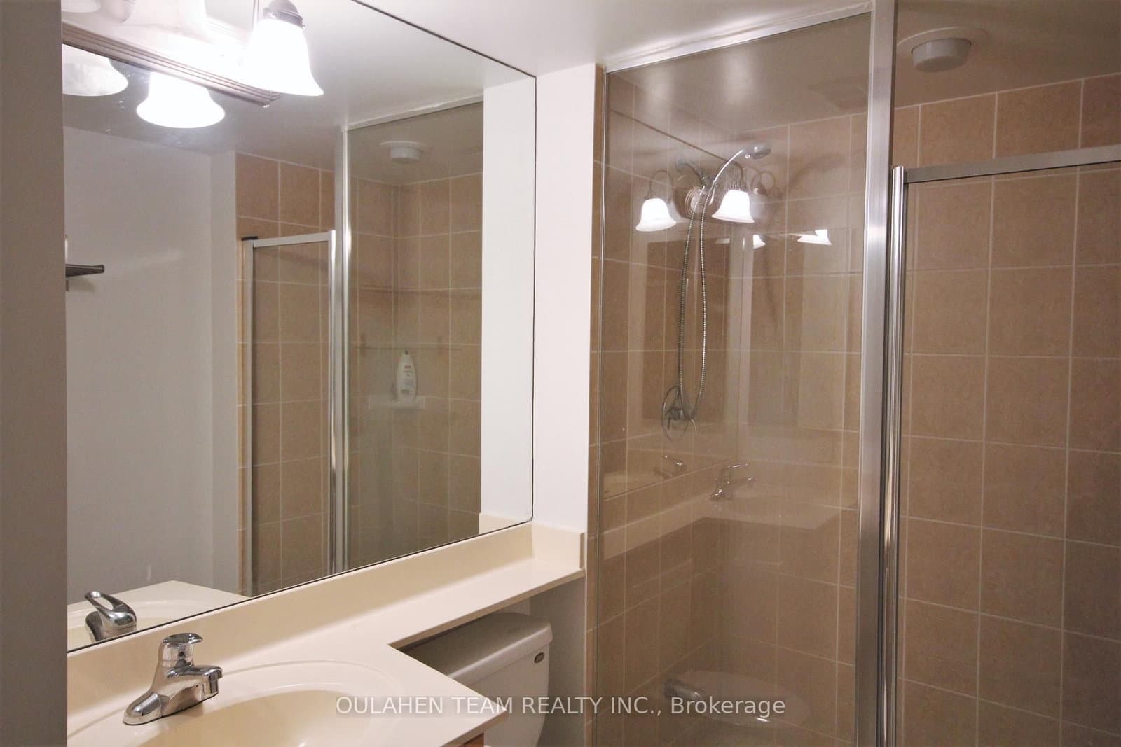 80 Harrison Garden Boulevard, Unit 219 thumbnail 2