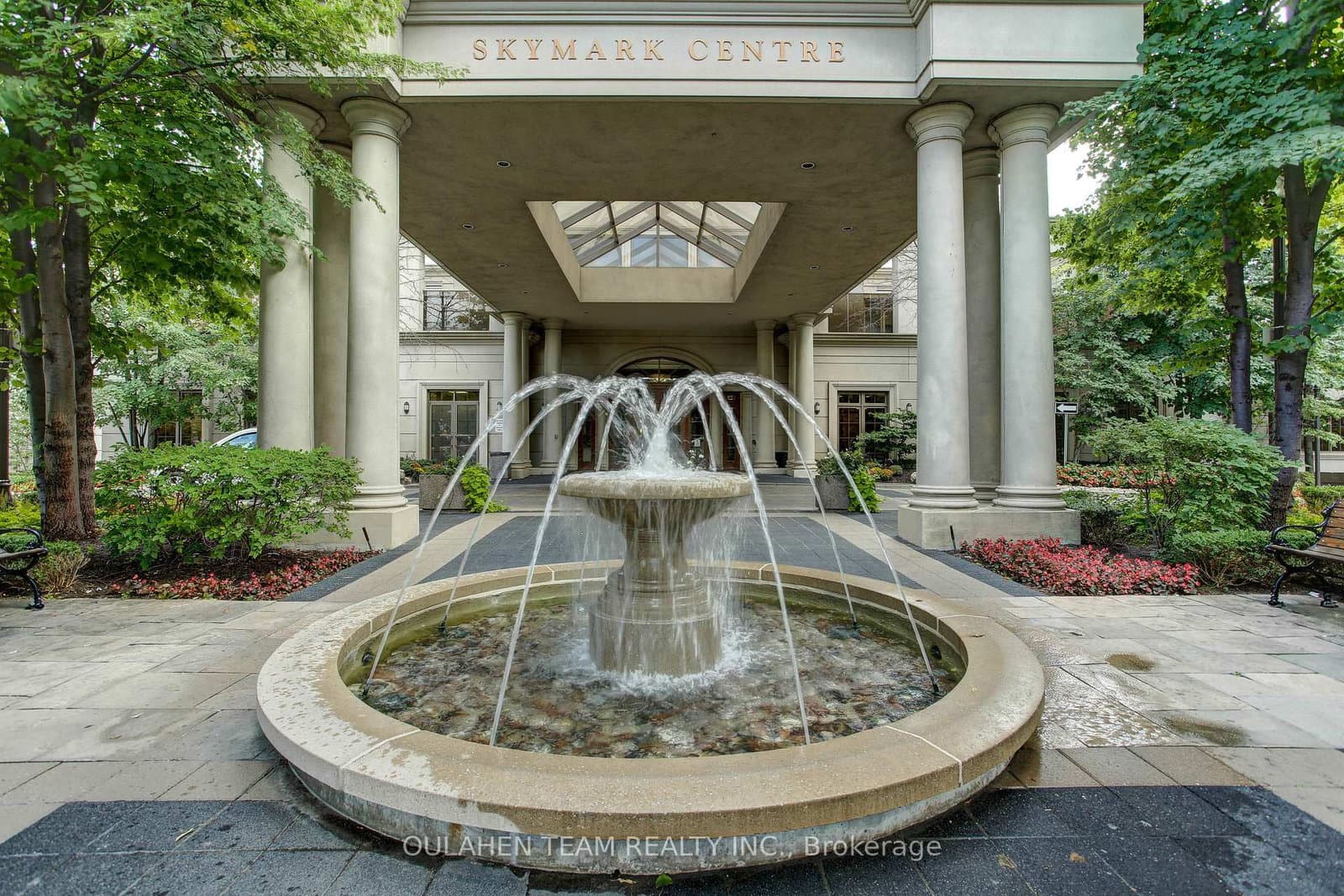 80 Harrison Garden Boulevard, Unit 219 thumbnail 3