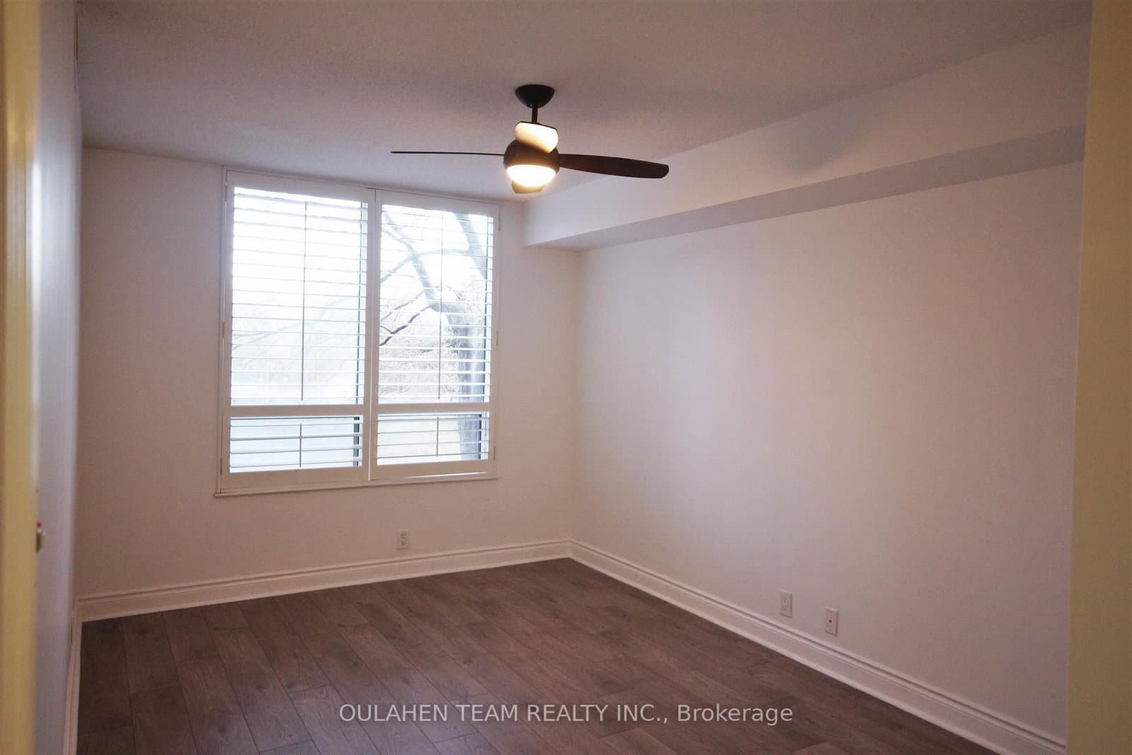 80 Harrison Garden Boulevard, Unit 219 thumbnail 9