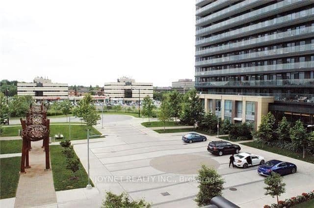 29 Singer Court, Unit 305 thumbnail 13