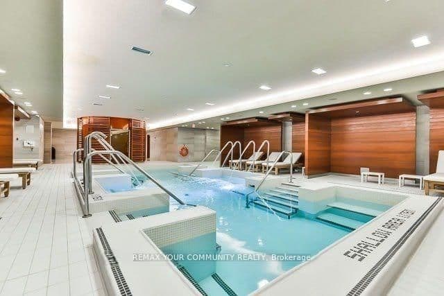 29 Queens Quay E, Unit 918 thumbnail 19