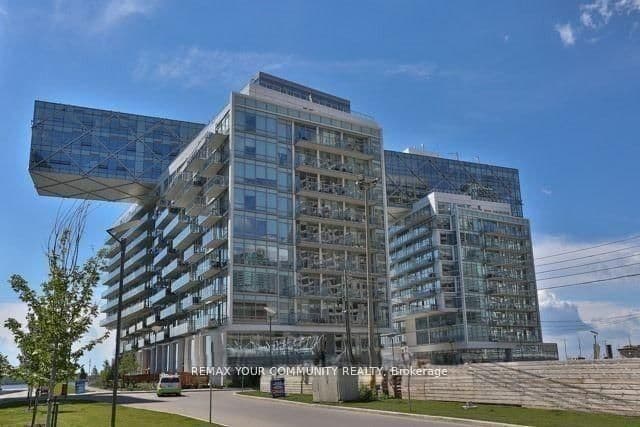29 Queens Quay E, Unit 918 thumbnail 3