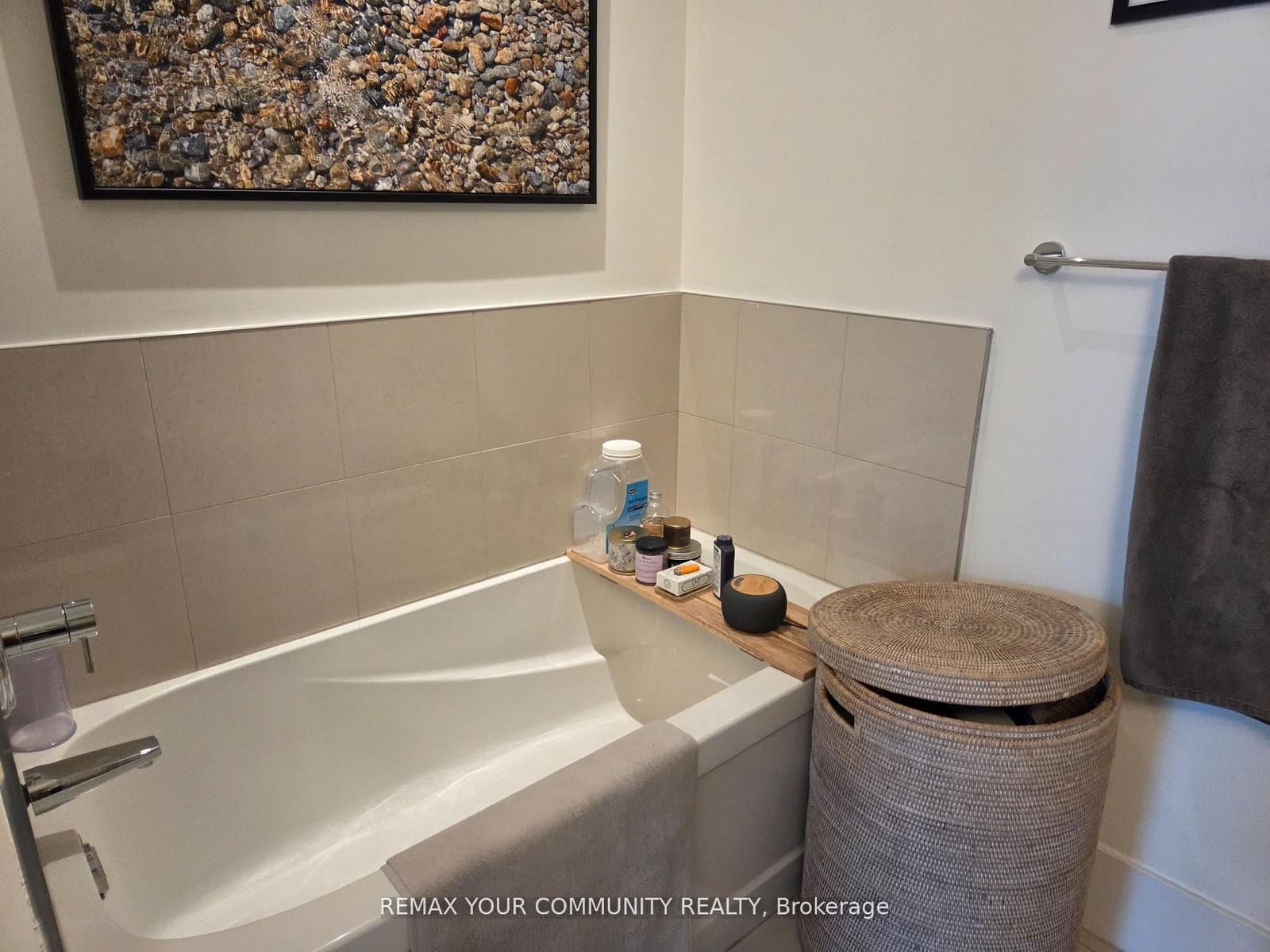 39 Queens Quay E, Unit 815 thumbnail 10
