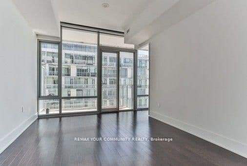 39 Queens Quay E, Unit 815 thumbnail 23