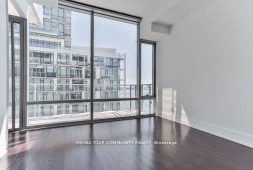 39 Queens Quay E, Unit 815 thumbnail 25
