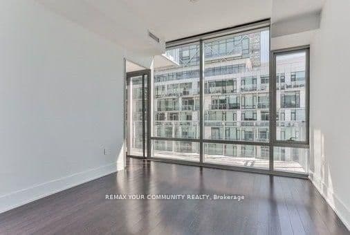 39 Queens Quay E, Unit 815 thumbnail 26
