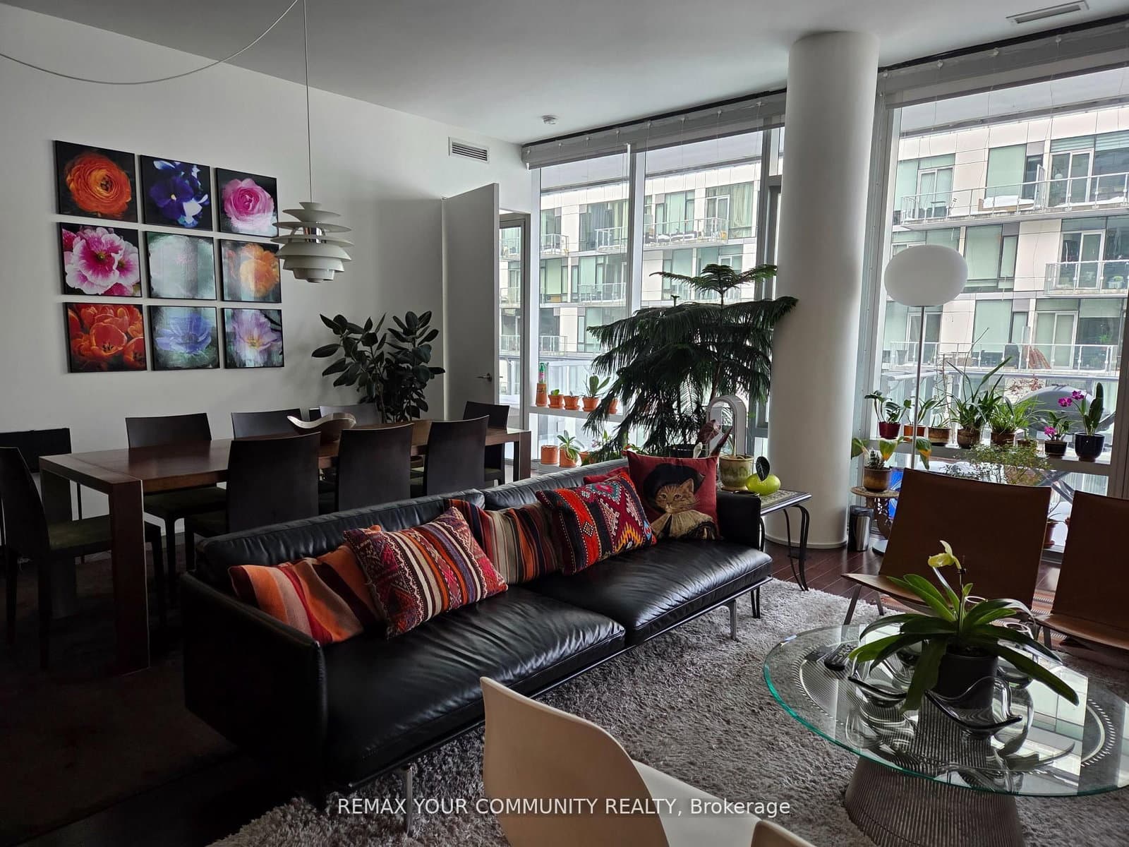 39 Queens Quay E, Unit 815 thumbnail 3