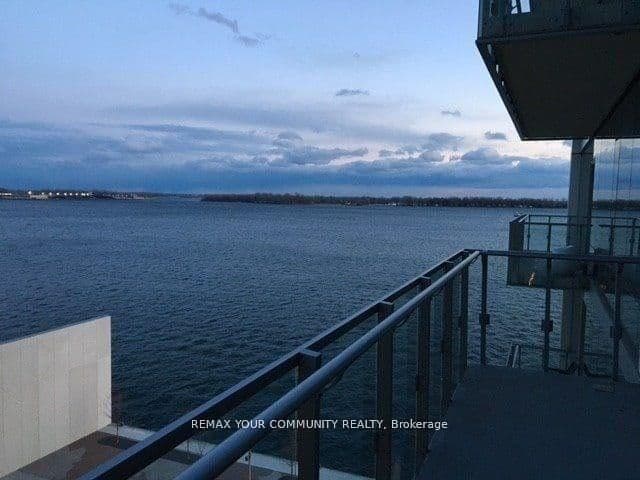 39 Queens Quay E, Unit 815 thumbnail 30