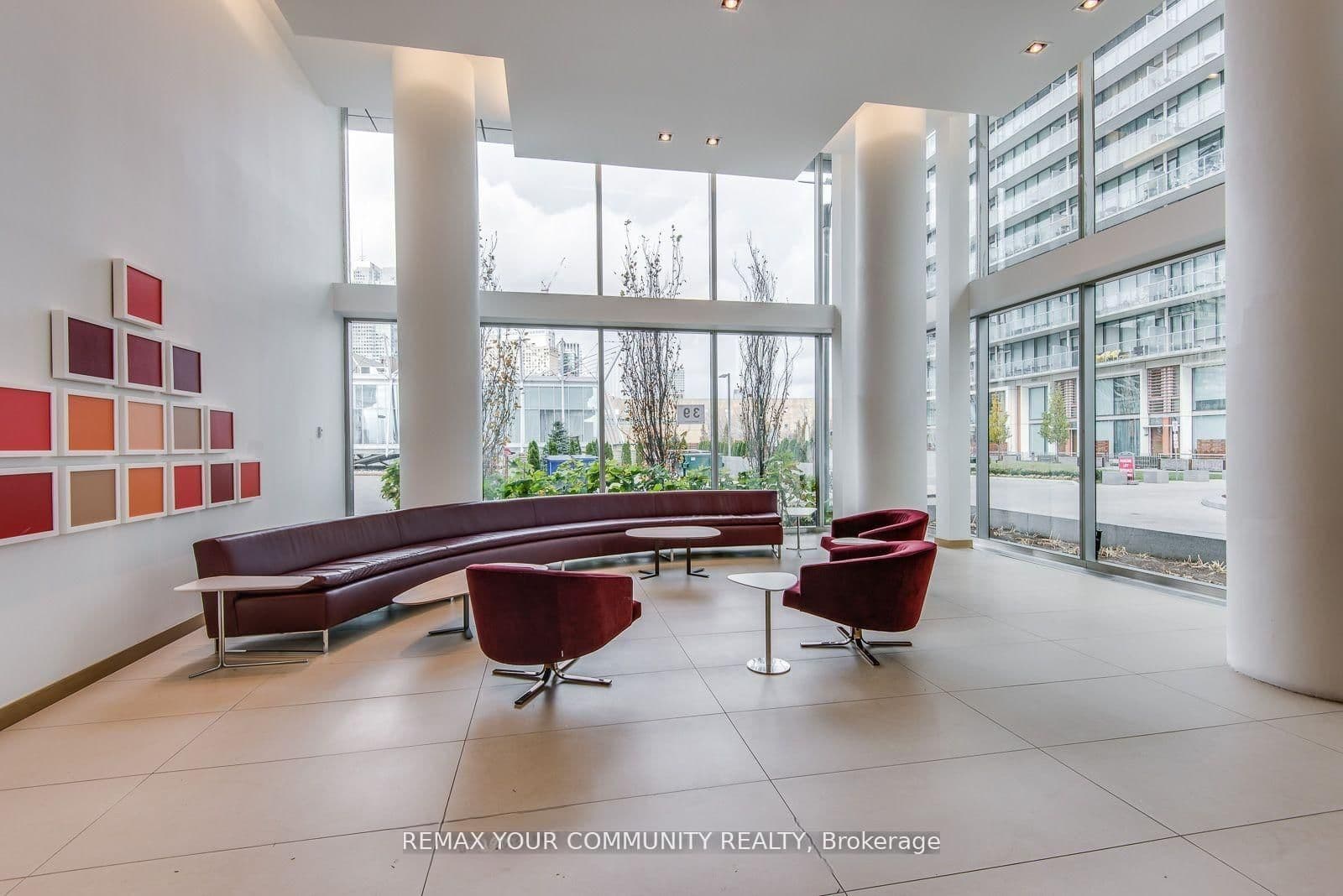 39 Queens Quay E, Unit 815 thumbnail 36