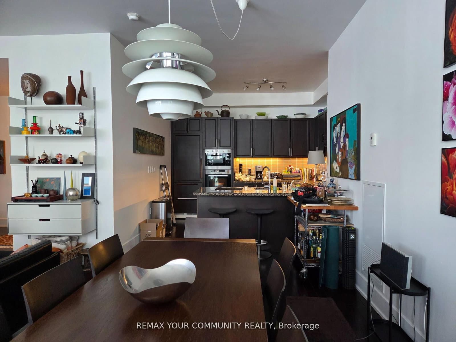 39 Queens Quay E, Unit 815 thumbnail 4