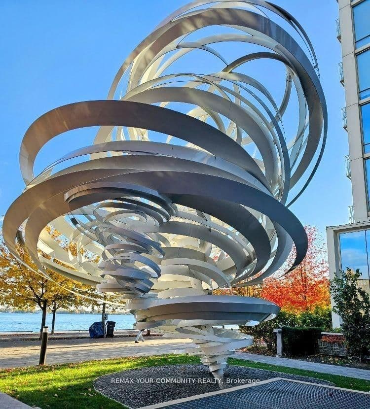 39 Queens Quay E, Unit 815 thumbnail 44