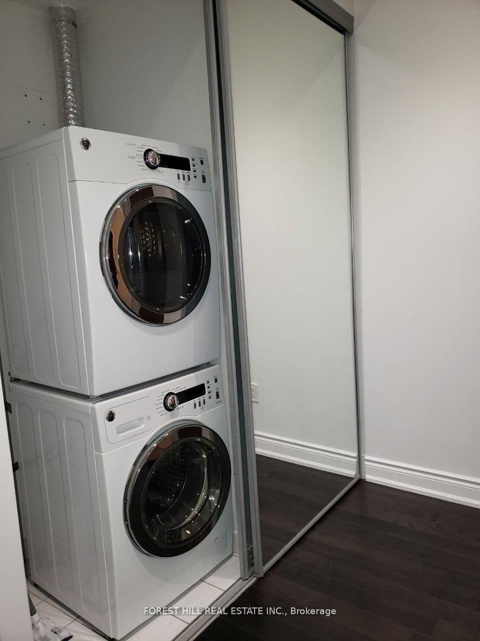 388 Yonge Street, Unit 7401 thumbnail 22