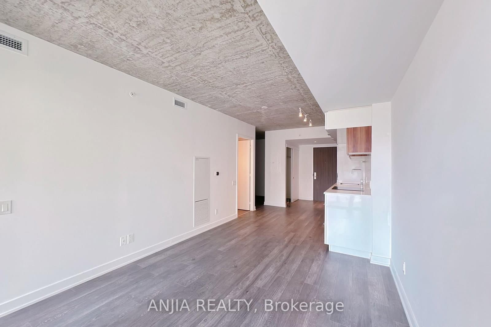 185 Roehampton Avenue, Unit 312 thumbnail 18