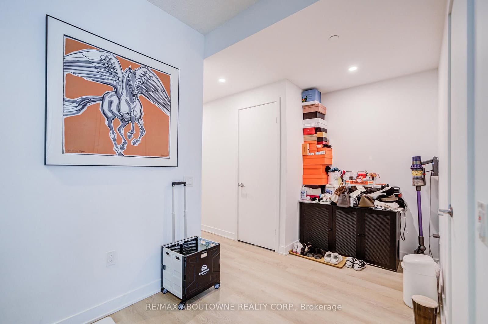 125 Blue Jays Way, Unit 4909 thumbnail 17