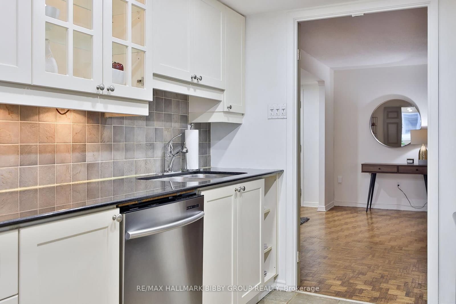 360 Bloor Street E, Unit 1007 thumbnail 12