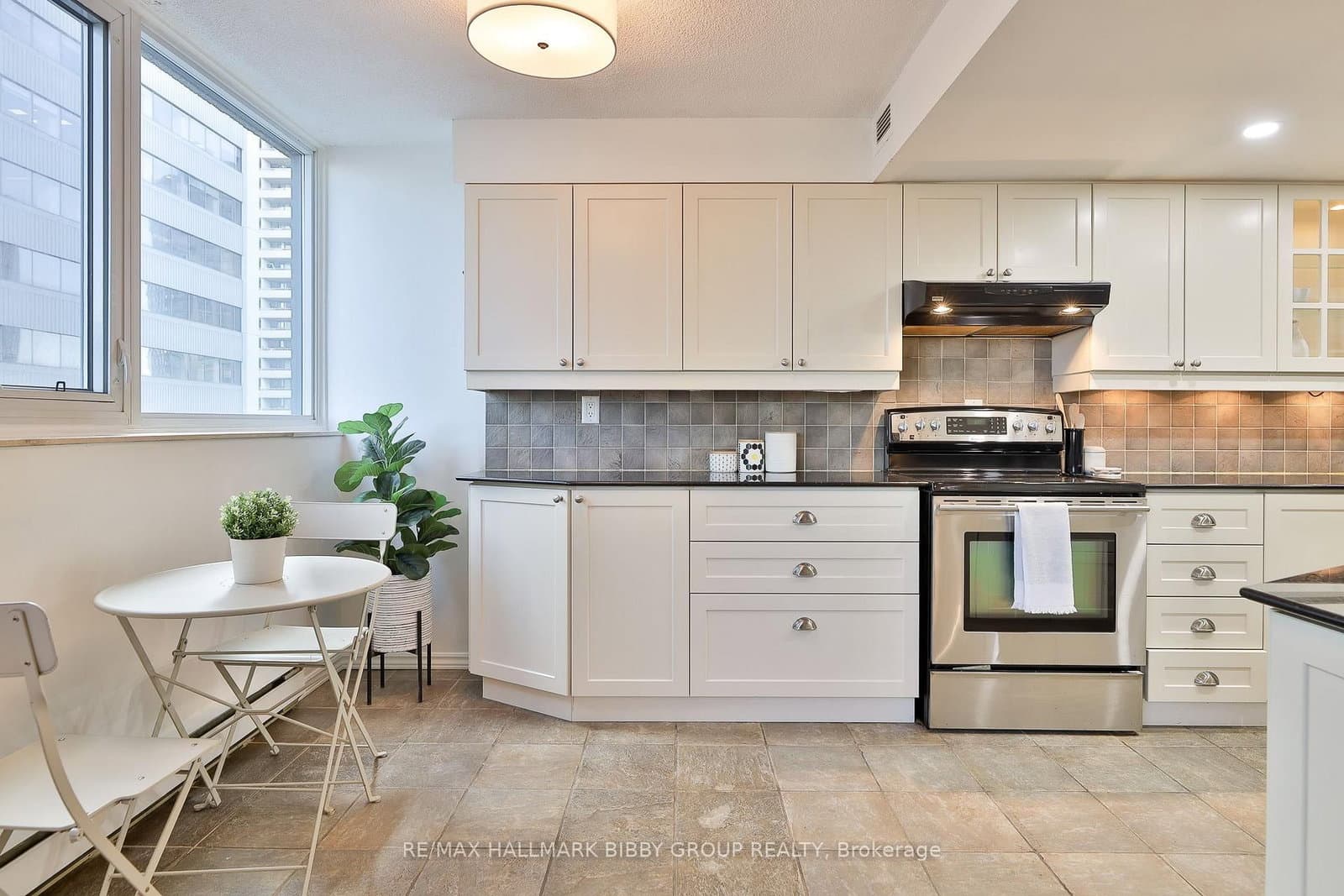 360 Bloor Street E, Unit 1007 thumbnail 14