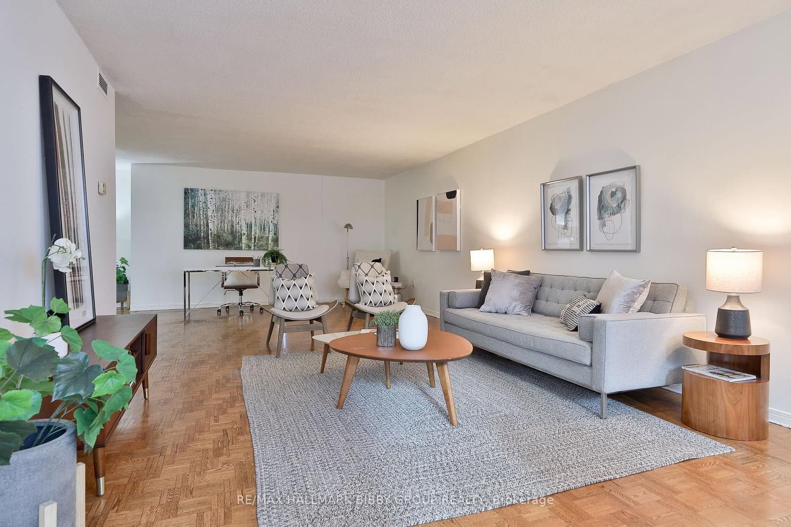 360 Bloor Street E, Unit 1007 thumbnail 2