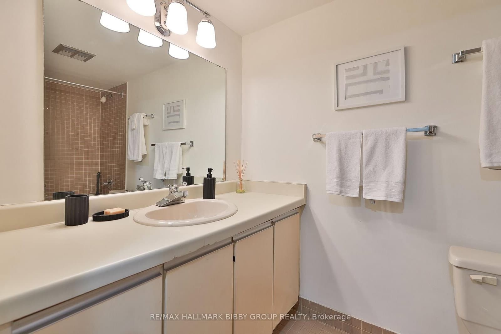 360 Bloor Street E, Unit 1007 thumbnail 27