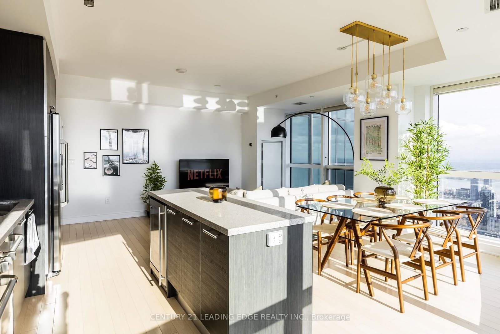 388 Yonge Street, Unit 7310 thumbnail 2
