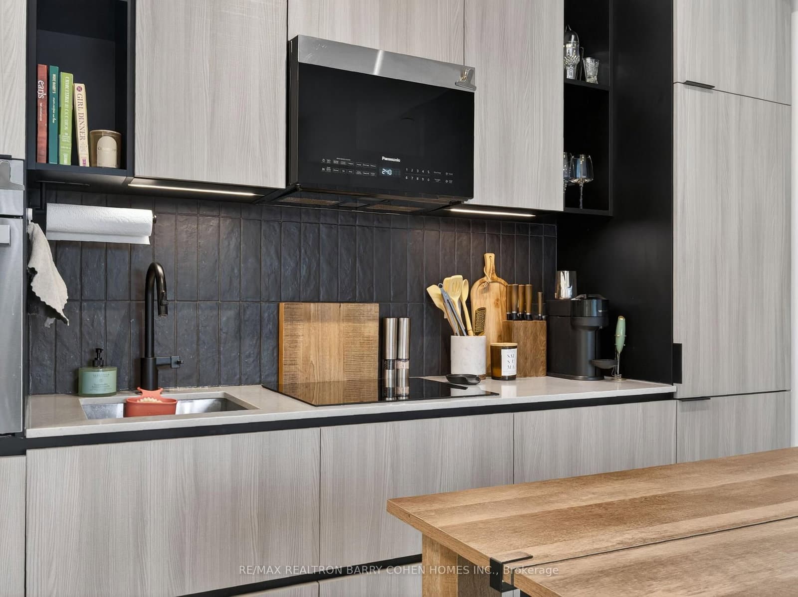 2 Augusta Avenue, Unit PH3 thumbnail 12
