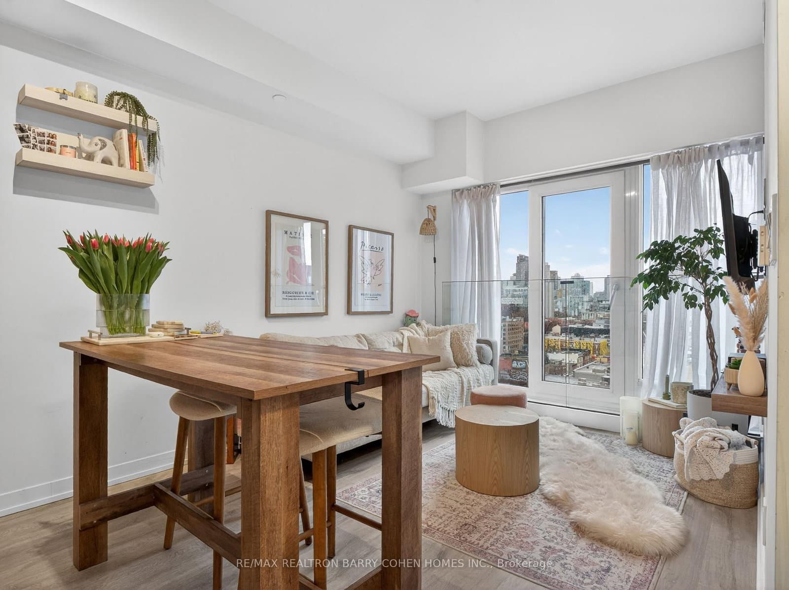2 Augusta Avenue, Unit PH3 thumbnail 4