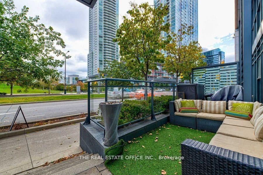 112 Fort York Boulevard, Unit G9 - Image 1