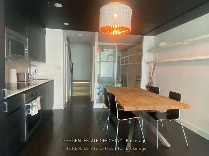 112 Fort York Boulevard, Unit G09 thumbnail 3