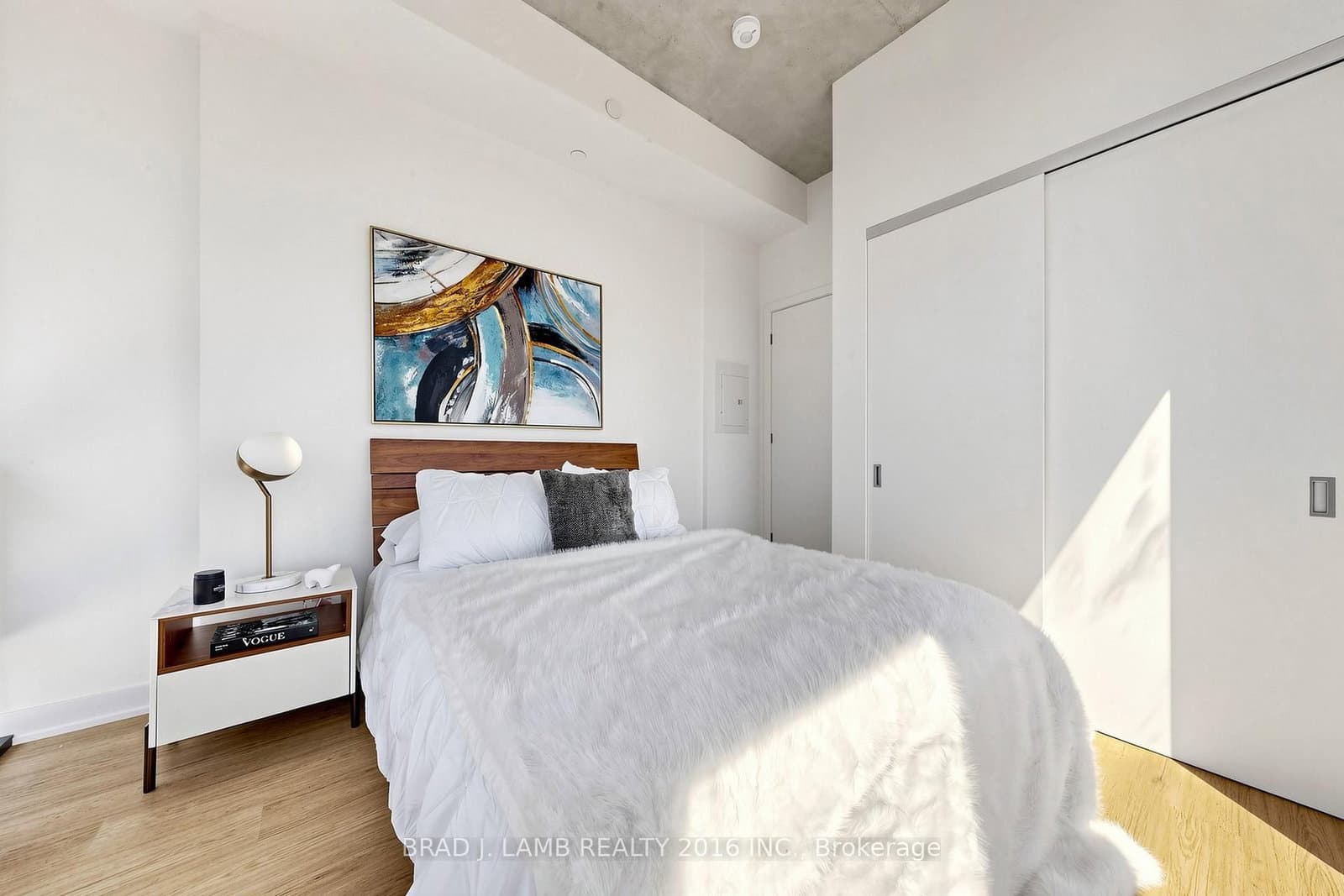 284 King Street E, Unit 1602 thumbnail 16