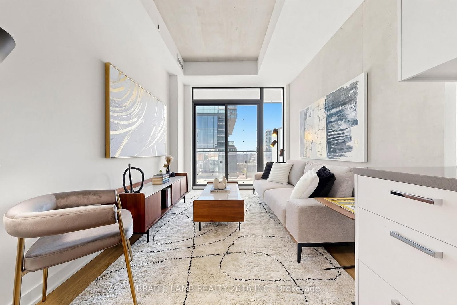 284 King Street E, Unit 1602 thumbnail 2