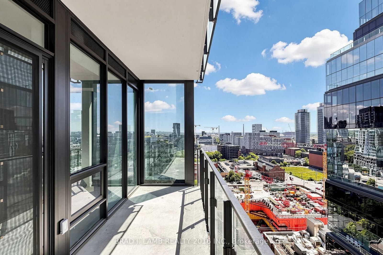 284 King Street E, Unit 1602 thumbnail 23